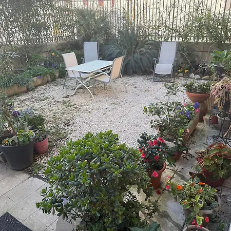 30 M2 Avec Jardin Dans Maison De Maitre Apartment *